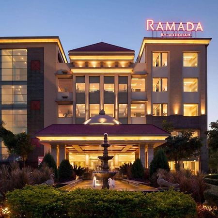 Ramada by Wyndham Varanasi Katesar Chandauli Bagian luar foto