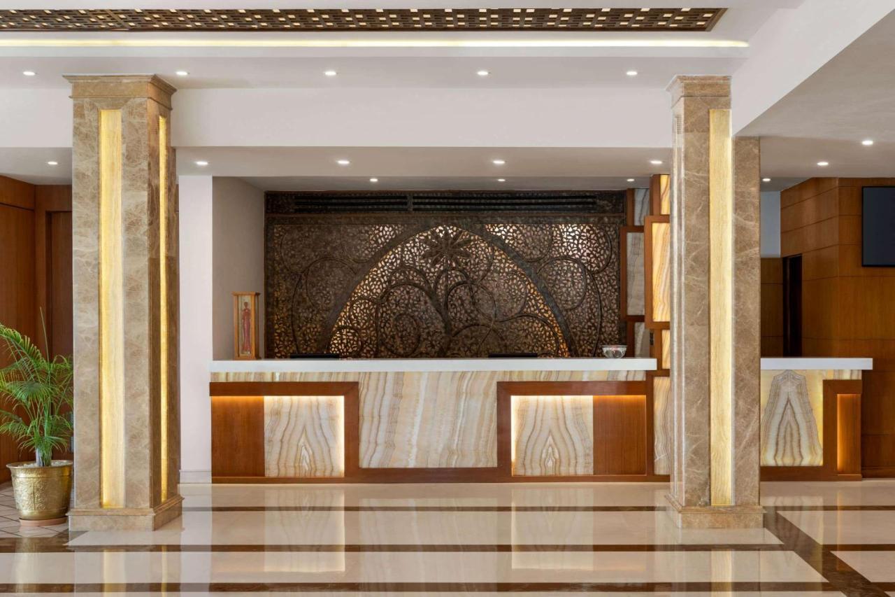 Ramada by Wyndham Varanasi Katesar Chandauli Bagian luar foto