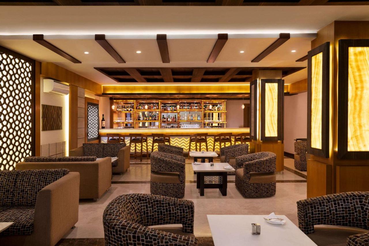 Ramada by Wyndham Varanasi Katesar Chandauli Bagian luar foto