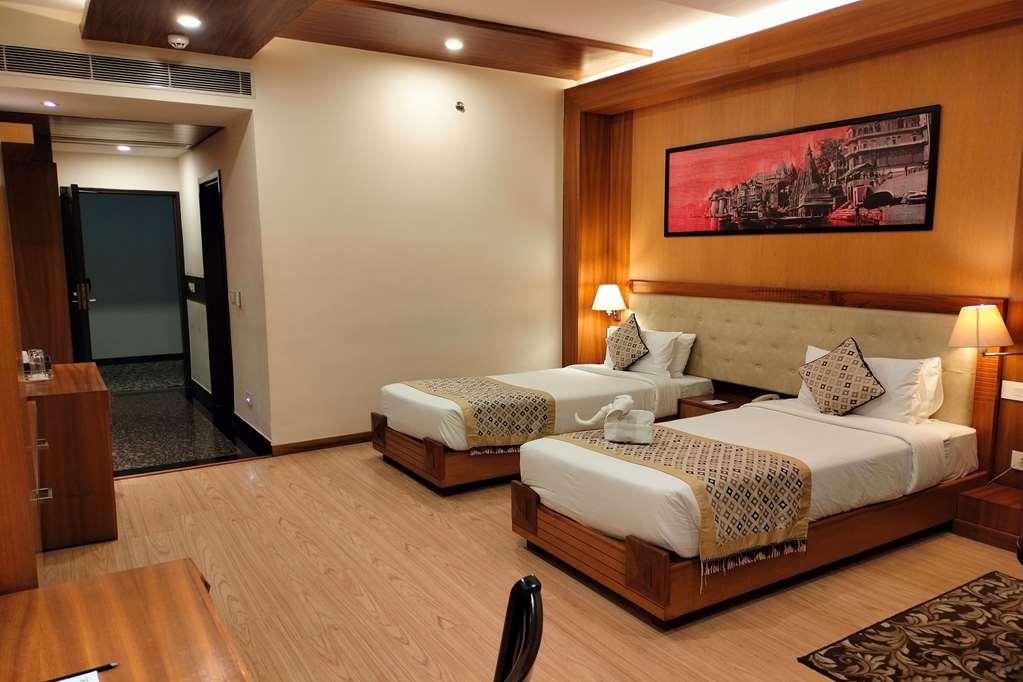 Ramada by Wyndham Varanasi Katesar Chandauli Ruang foto